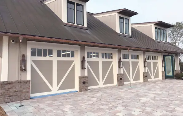 Richards-Wilcox Echo Ridge (L138ER) garage door
